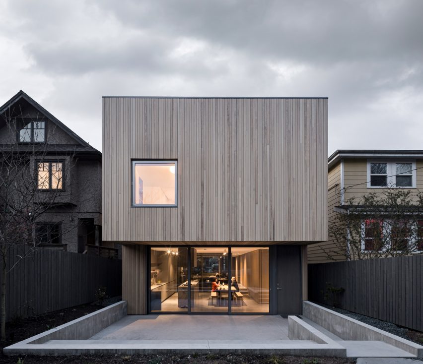 The back of Courtyard House in Vancouver by Leckie Studio