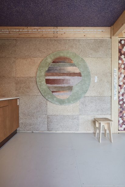 Kitchen in biomaterials house by Biobased Creations
