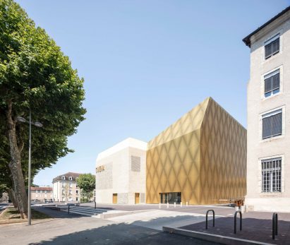 Golden cinema in France