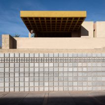 Maricel House in central Argentina by Edgardo Marveggio
