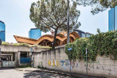 Centro Direzionale underground station