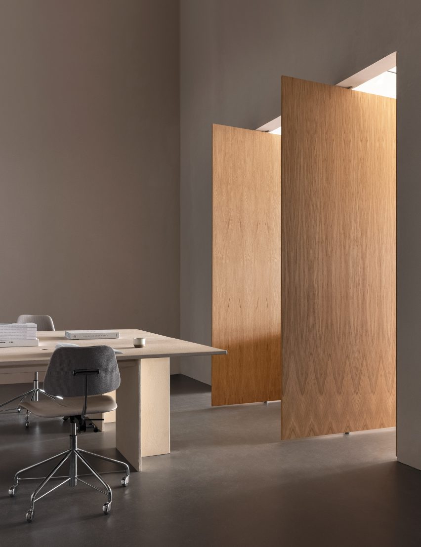 Pivoting wooden panels