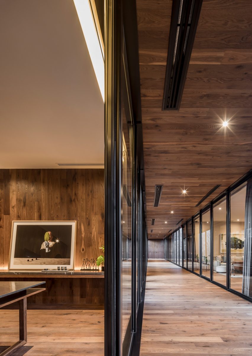 Office Casa Leyros by 1540 Arquitectura