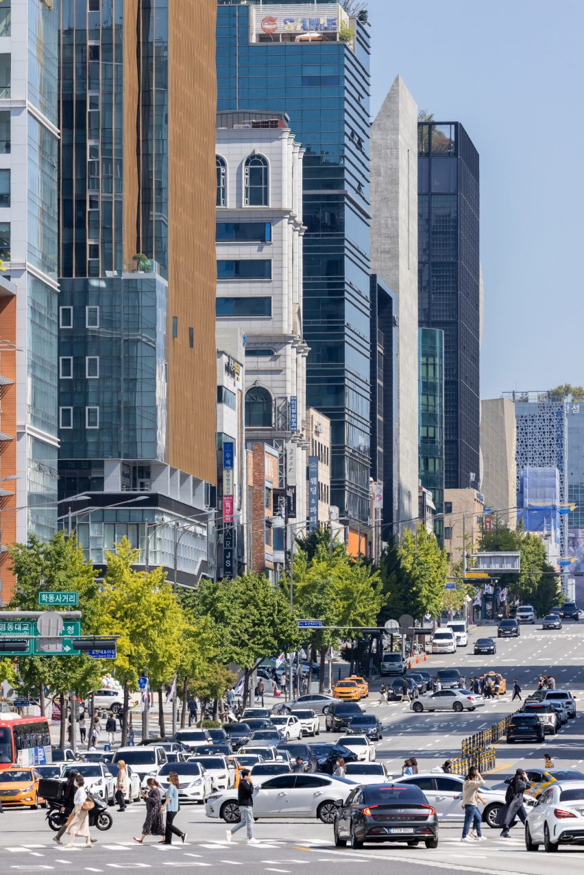 Seoul streetscape