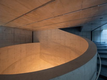 Concrete ramp