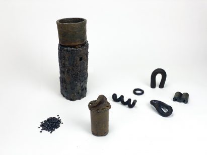 Strøm water filters made from biochar and propolis