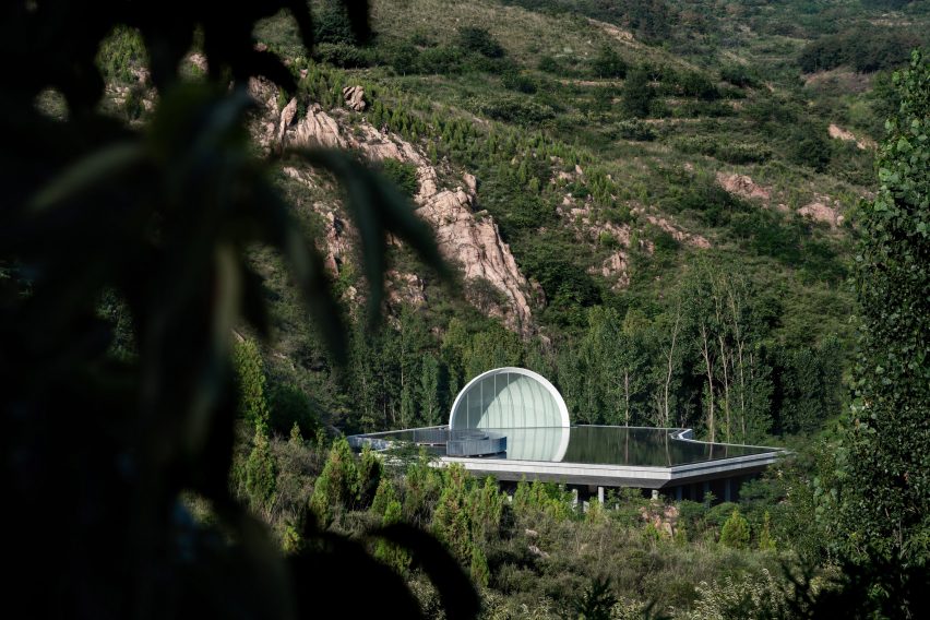 the hometown moon by syn architects