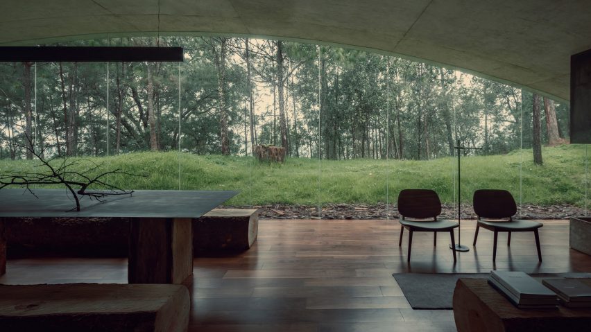 The Hill in Front of the Glen by HW Studio