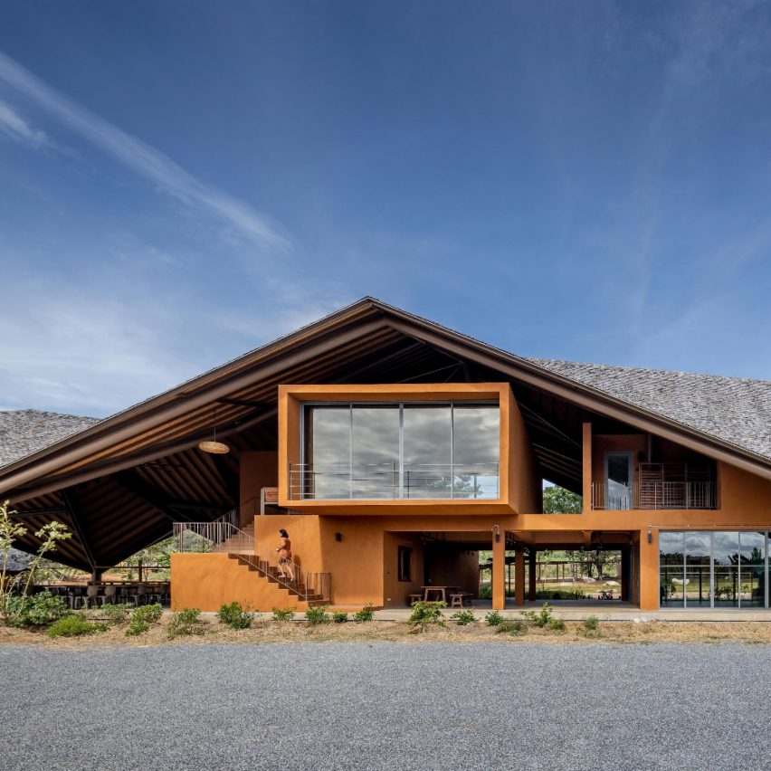 PANNAR Sufficiency Economic and Agriculture Learning Centre by Vin Varavarn Architects