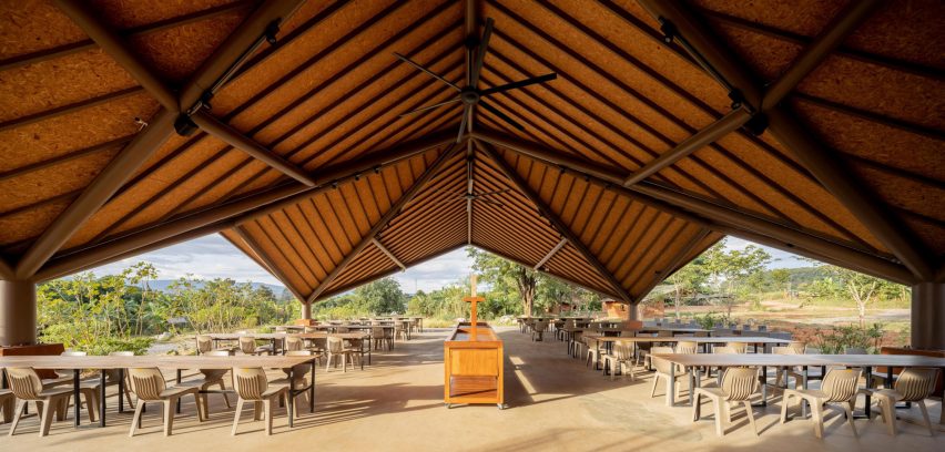 PANNAR Sufficiency Economic and Agriculture Learning Centre by Vin Varavarn Architects