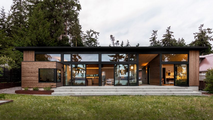 Whidbey Dogtrot House by SHED