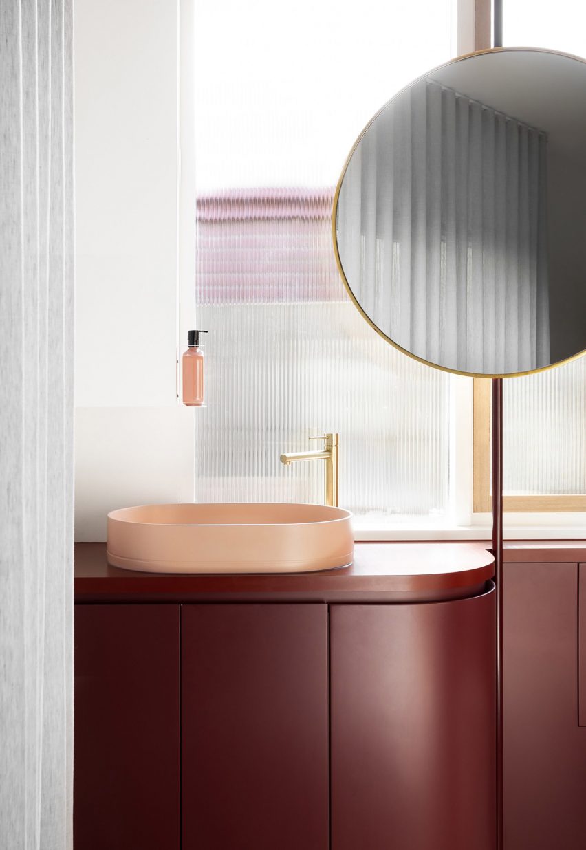 1960s home renovation in Melbourne by Wowowa