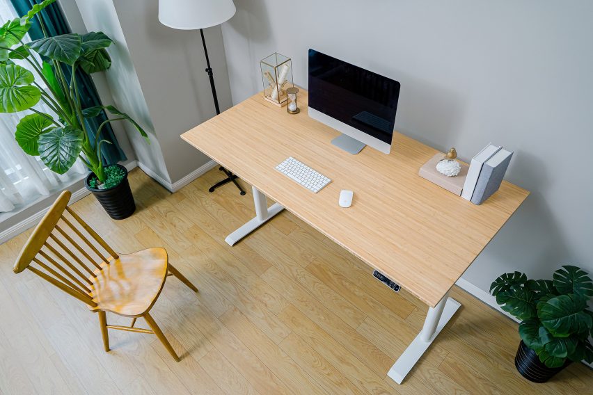 A photograph of the FlexiSpot bamboo desk