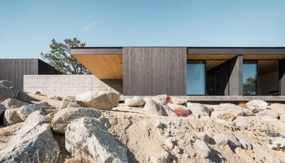 High Desert Retreat house by Aidlin Darling Design
