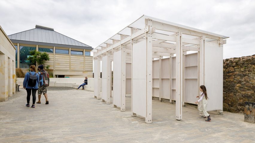 Calton Hill Play Shelter