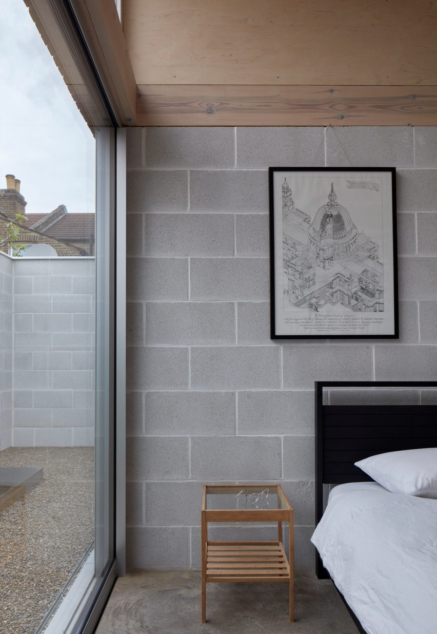 Catching Sun House by Studioshaw
