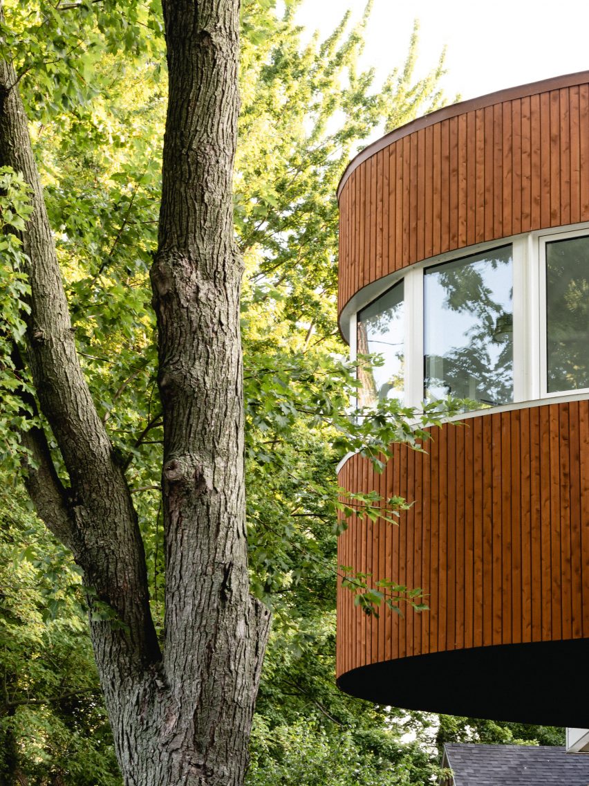 Chalet in Oka by Paul Bernier Architecte