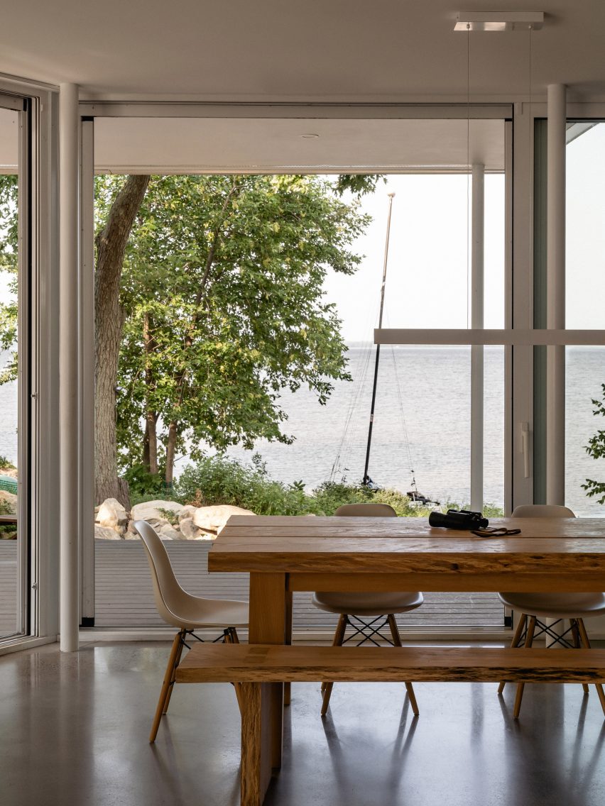 Chalet in Oka by Paul Bernier Architecte