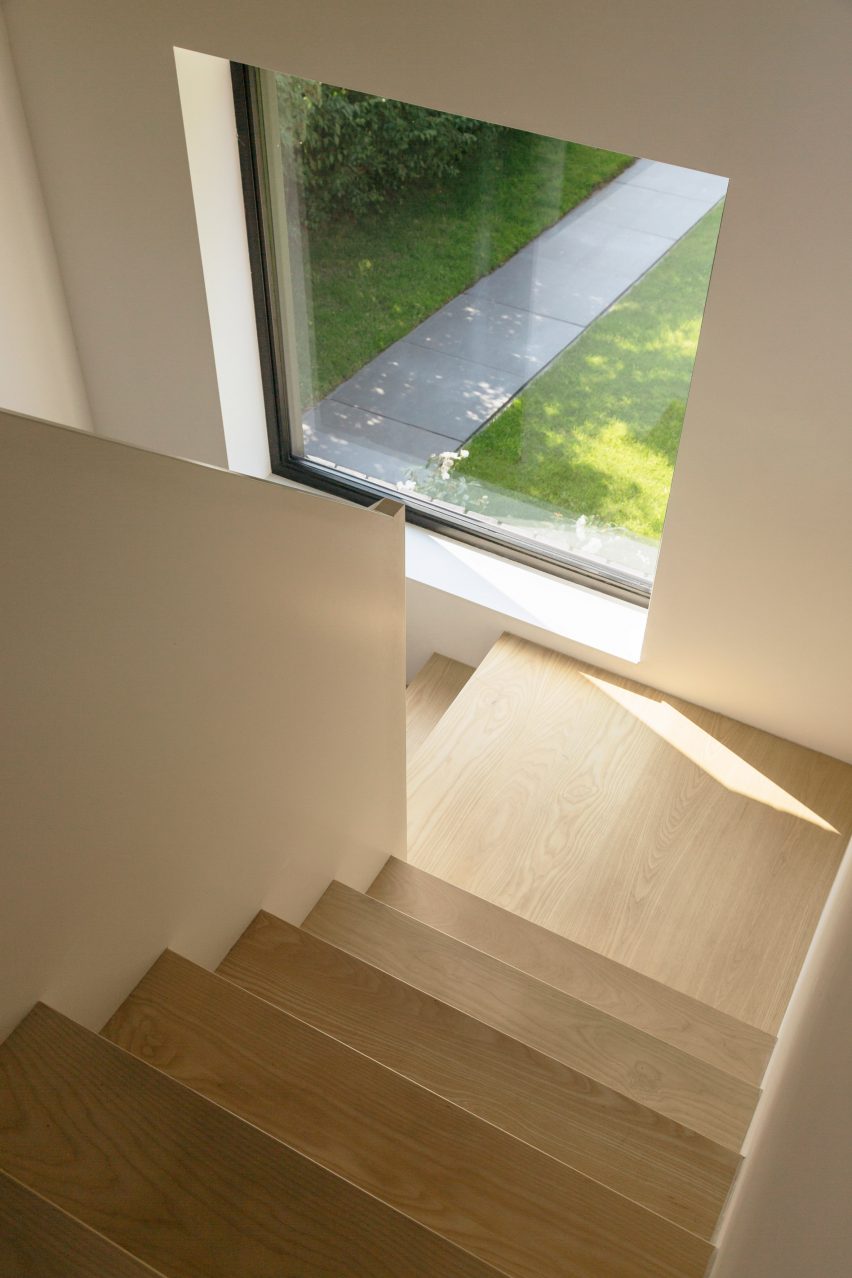 House With A View was designed by Chris Collaris and Frederik Roijé