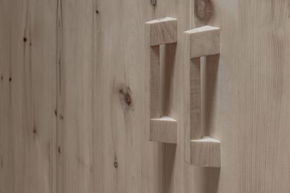 Pine doors and handles
