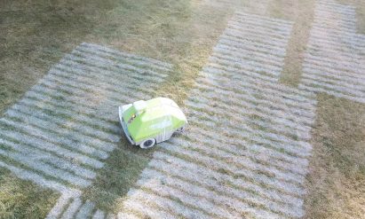 GPS-controlled robot
