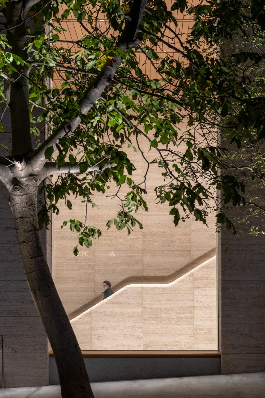 View of the interior of the Bagdat Caddesi Apple Store from the exterior