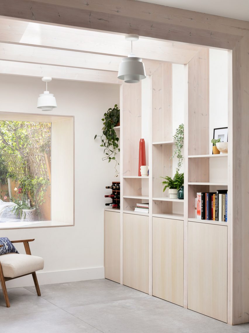 Sitting room with wooden shelving