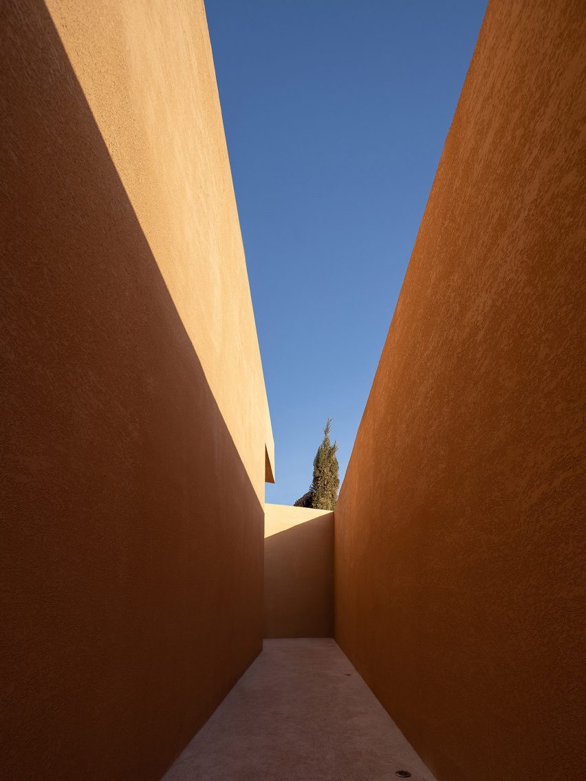 Corridor inside the Hall of Immortality