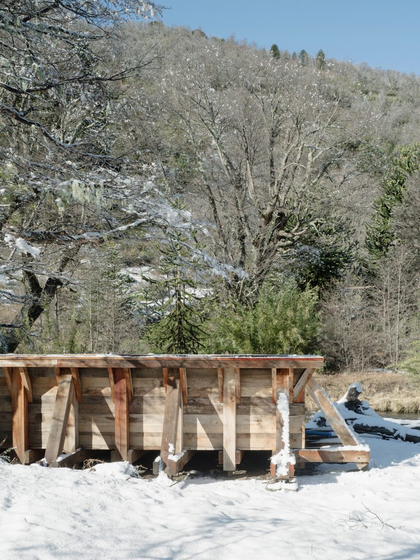 Iragüen Viñuela Arquitectos ski cabin