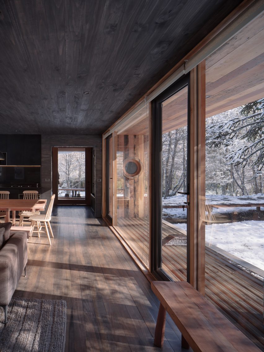 Iragüen Viñuela Arquitectos ski cabin