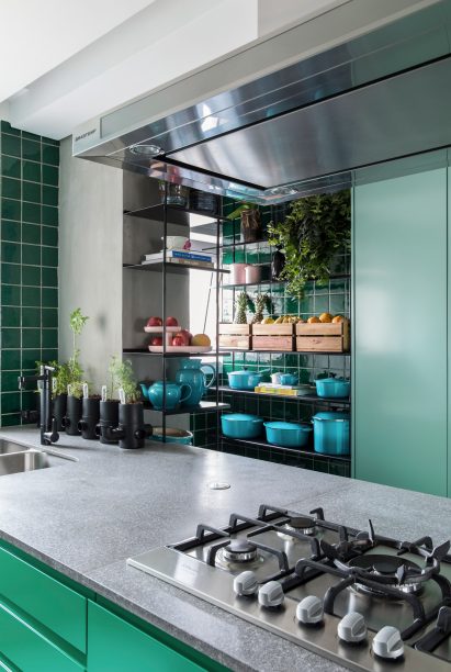Green living room by Julliana Camargo