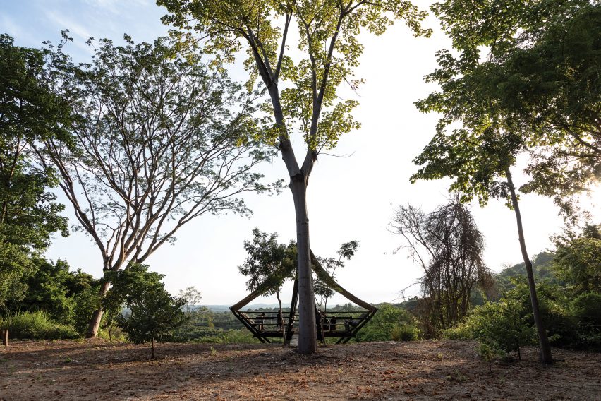 Viewing Platform by Al Borde