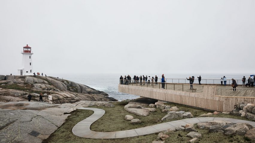 Peggy's Cove viewpoint and lighthouse