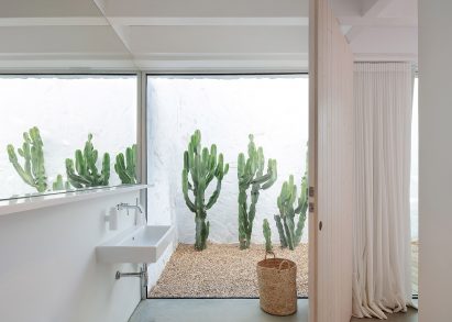 Ensuite bathroom of Casa da Volta