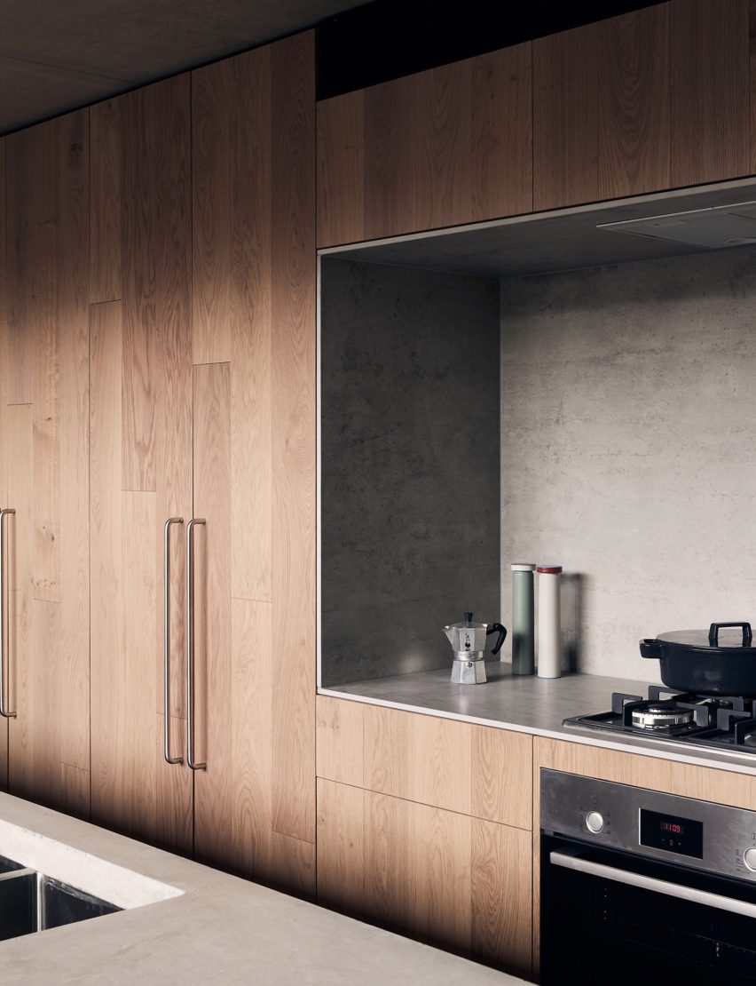 Kitchen of Roseneath Street apartment by Studio Goss