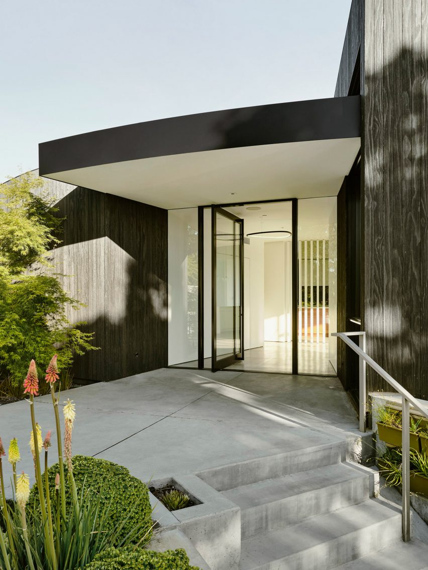 Round House by Feldman Architecture