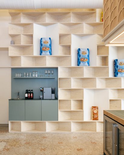 Volcanic stone shelving at SIMÒ