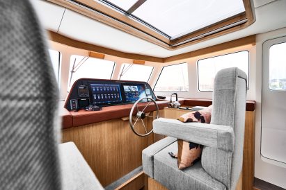 A photograph of the Bestevaer 53 Motor Yacht with brushed oak interirors