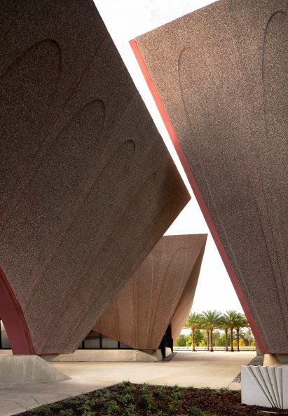Image of the tapering walls at Winter Park Library & Events Center