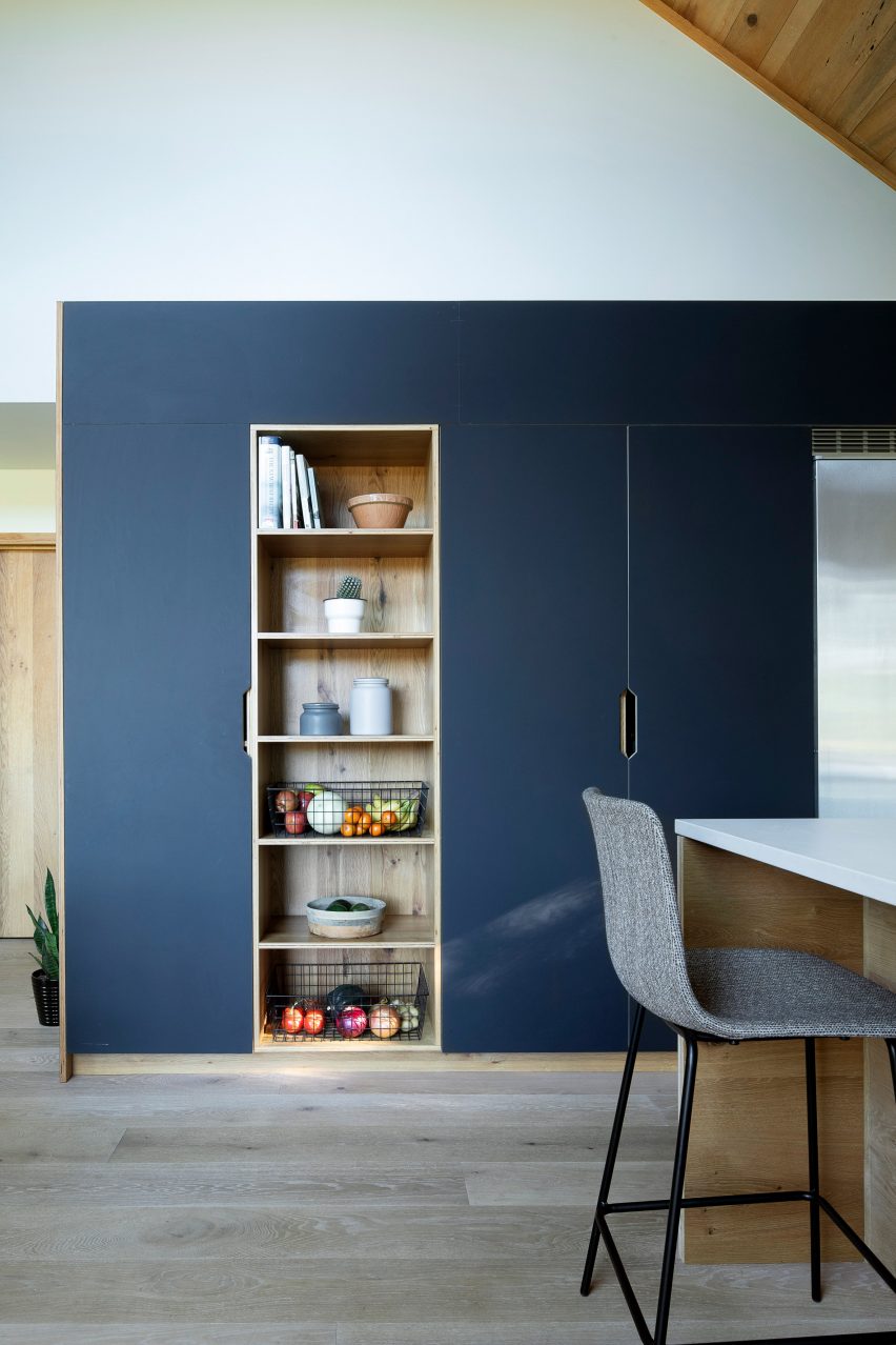 Bailey Residence by Hacker Architects