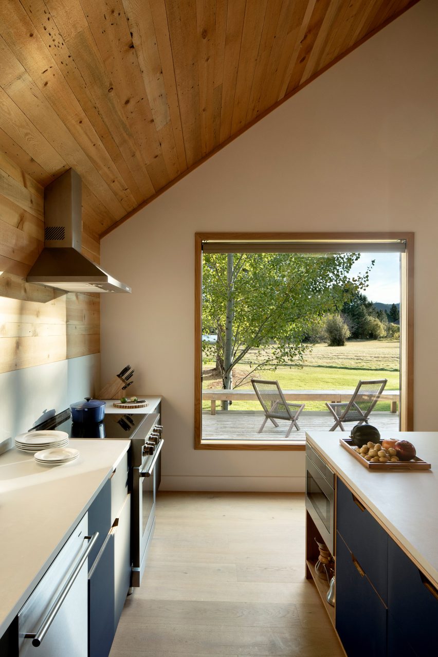 Bailey Residence by Hacker Architects