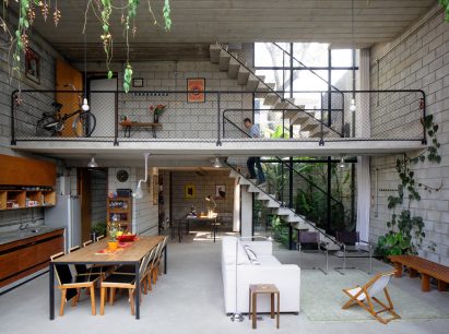 Exposed blockwork interiors of Maracanã House