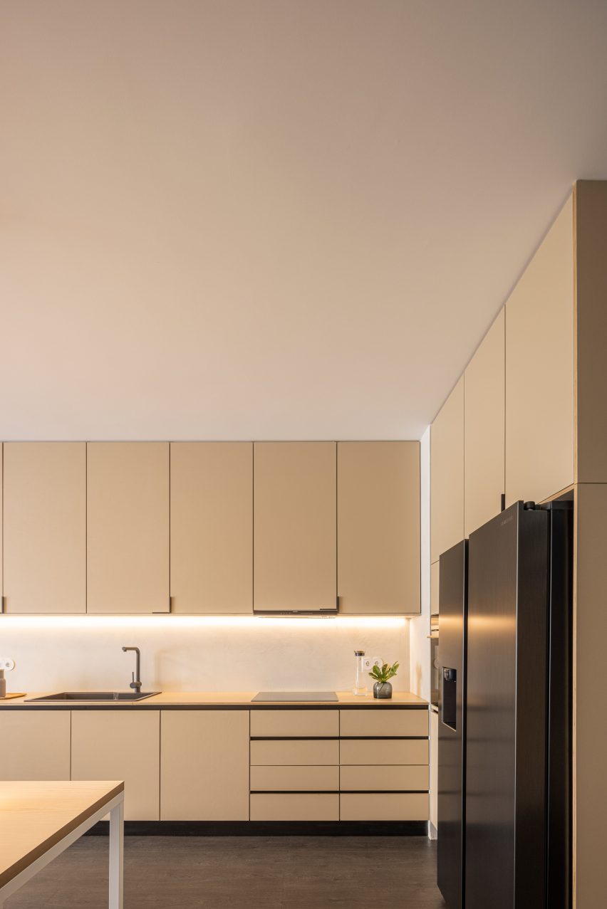 Windmill House by Box Arquitectos is a terraced house in Portugal