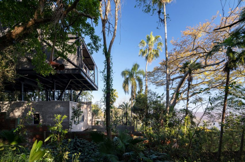 Mirador House by KS Arquitetos