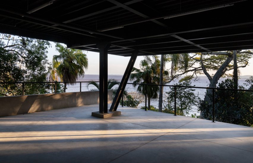 Mirador House by KS Arquitetos