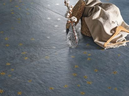 Giotto star-shaped decorations