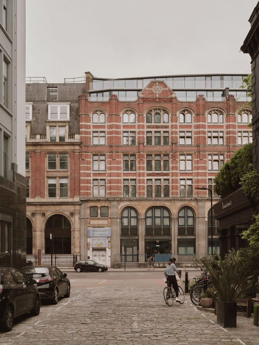 City Approach apartments by DROO