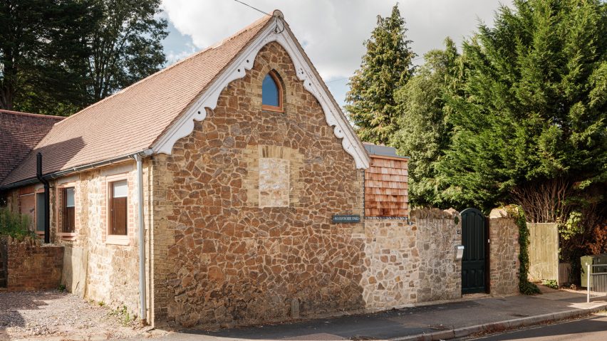 Street image of Woodthorpe Stables