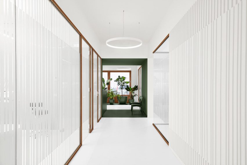 Interiors of Dentista clinic in Amsterdam designed by i29