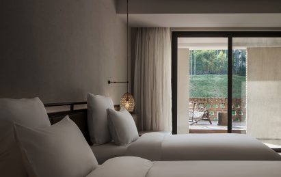 Bedroom in Dongfengyun Hotel Mi'Le by Cheng Chung Design
